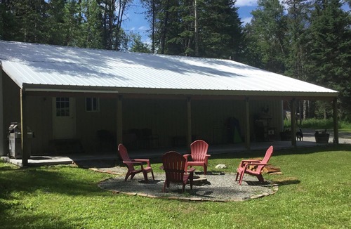 Hayden House | Private Wooded Retreat