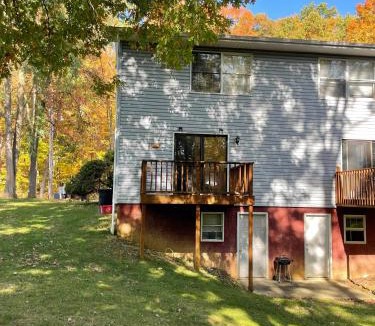 State College House | PSU 2br 2ba Townhome w Parking Near Campus and Stadium