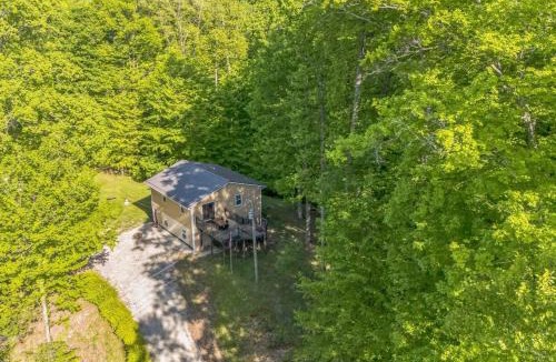 Helmsburg House | Puzzle Peak cottage