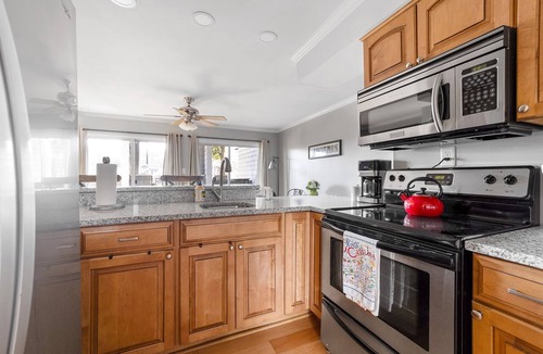 Mount Mourne Condo | Quaint and Cozy Lake Norman Condo Lakefront Walkable Dogs Ok