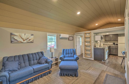 Montezuma Cabin | Quaint Montezuma Cabin Near Lake Ponderosa!