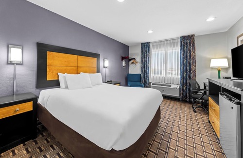 Denton Hotel | Quality Inn - Denton