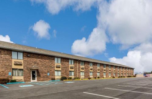 Batesville Hotel | Quality Inn I-74 Batesville
