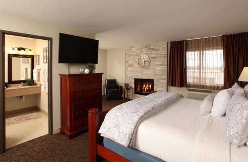 North Spokane Hotel | Quality Inn Oakwood