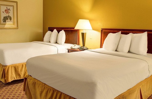 Mosby Hotel | Quality Inn Richmond North