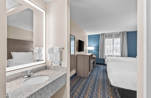 Shepherdstown Hotel | Quality Inn Shepherdstown