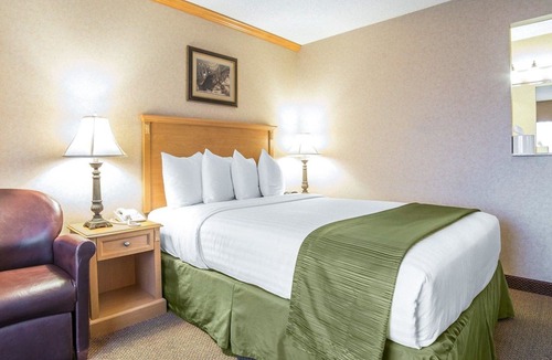 Casper Hotel | Quality Inn & Suites Casper Near Event Center