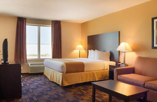 Minot Hotel | Quality Inn & Suites Minot North