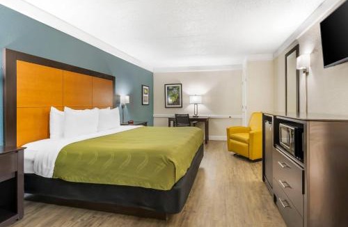 North Charleston Hotel | Quality Inn & Suites North Charleston - Ashley Phosphate