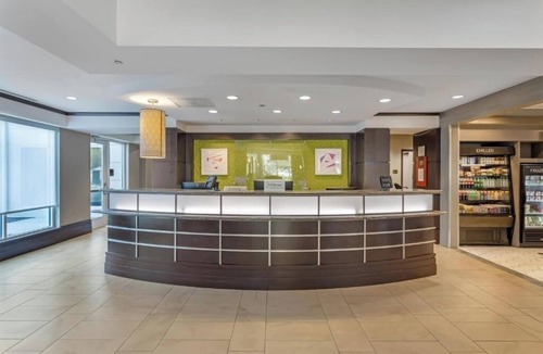 Fairbanks Apartment | Queen Room Near AMF Windfern Lanes HOU