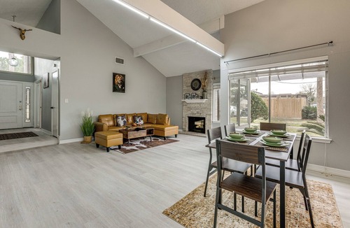 Clodine House | Quick Hwy Access: Family Retreat in Houston