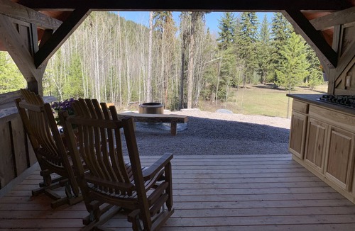 Kila Apartment | Quiet and comfortable western inspired space full of aspen trees and deer!