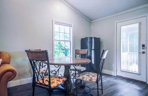 Greer Apartment | Quiet & Clean Studio Suite with Safe & Peaceful Country Vibe! - Pet Friendly
