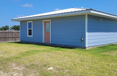 Rockport House | Quiet coastal getaway-perfect for families or fishermen.