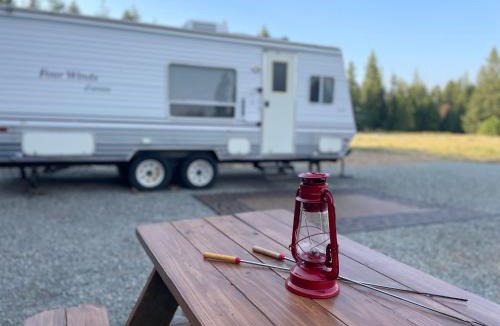 Hayden House | Quiet Country Rimrock Retreat
