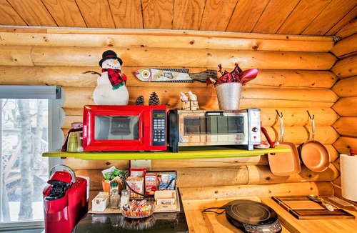 Winchester Apartment | Quiet Couple's Retreat: Studio by Winchester Lake!