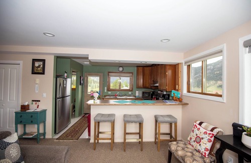 Gallatin Gateway Apartment | Quiet, family friendly, but minutes to everything