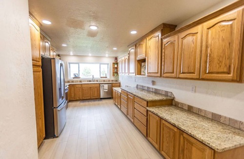 Ashton Other | Quiet Farmhouse centrally located between Yellowstone and Jackson Hole and more