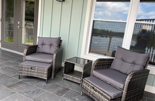 Hartsville Condo | Quiet lakefront condo with the best views on Prestwood lake.