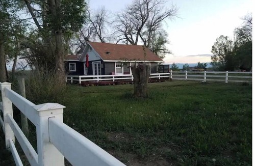 Riverton Cottage | Quiet Private Country Cottage