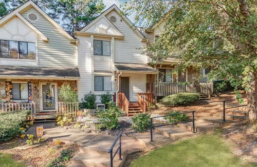 Raintree House | Quiet retreat, 2-bedroom 2.5 bath townhome with private golf course views