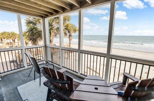 Litchfield by the Sea Apartment | Quintessential Beach Retreat 2nd Flr