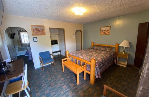 Thermopolis Hotel | Rainbow Motel