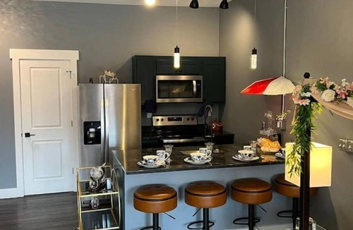 Bellefontaine Apartment | RainbowRow~ The Euro Flat#4