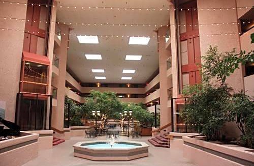 Tucson Hotel | Ramada by Wyndham Viscount Suites Tucson East