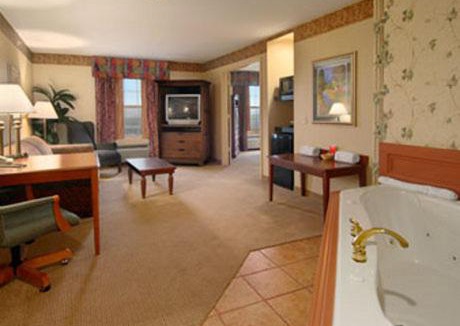 Sparta Hotel | Ramada by Wyndham Sparta/At Speedway