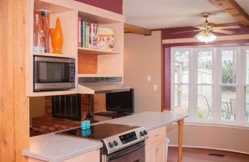 Pawhuska House | Ranch Style Home 4 Min 2 PW Merc