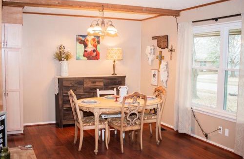 Pawhuska House | Ranch Style Home 4 Min 2 PW Merc