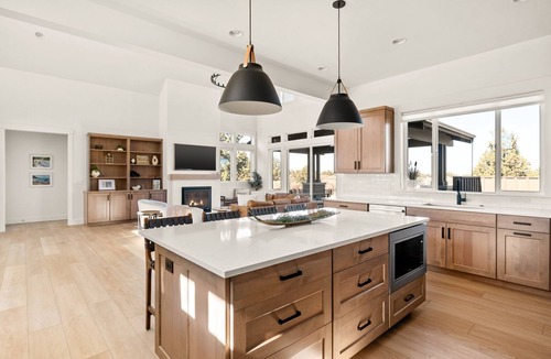 Powell Butte House | Ranchview Brasada home 4bd/3ba + Hot tub
