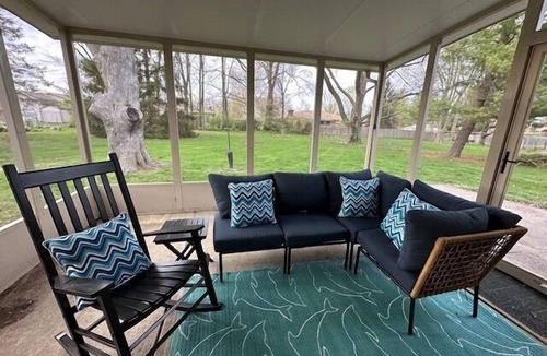 Englewood House | RARE FIND! Remodeled Ranch, near Airport