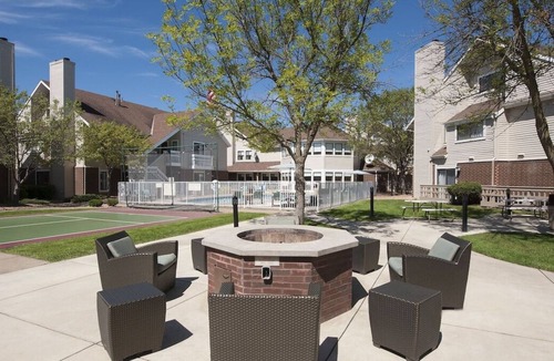Eagan House | Rare Gem! 3 Convenient Units, Pool, Free Breakfast, Pets-Friendly Property