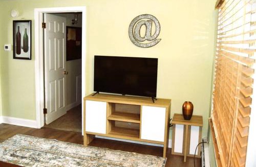 Grand Forks Apartment | Red 5