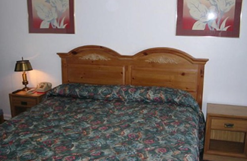 Morgantown Hotel | Red Carpet Inn & Suites Morgantown