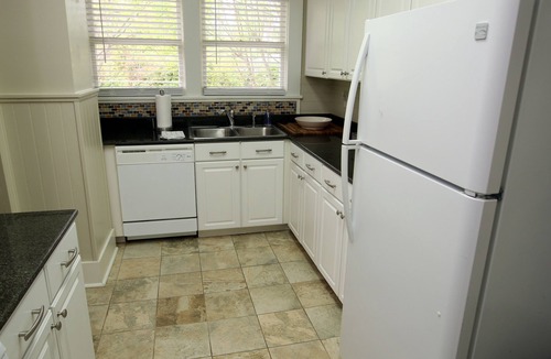 Lenox House | Red Door Cottage Cozy with New Renovations to this Midtown Charmer