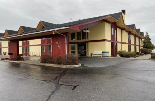 Post Falls Hotel | Red Lion Inn & Suites Post Falls