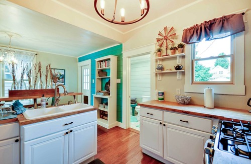 Red Lodge House | Red Lodge Home on Broadway - 15 Min to Ski Resort!