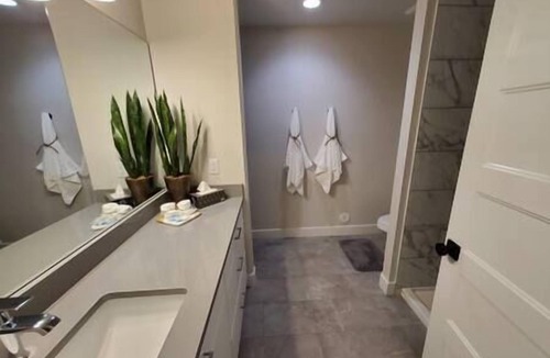 Richfield Apartment | Red Rock Suite - Castle Rock Condos