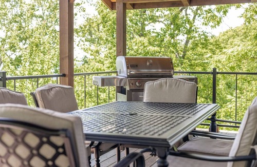 Jasper Cabin | Red Rock Vista Cabin-Summer Family Vacation in Jasper