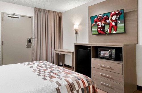 Auburn Hills Hotel | Red Roof Inn Auburn Hills