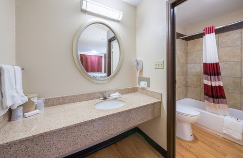Grove City Hotel | Red Roof Inn Columbus - Grove City
