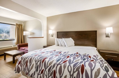 Cape Fear Hotel | Red Roof Inn Fayetteville I-95
