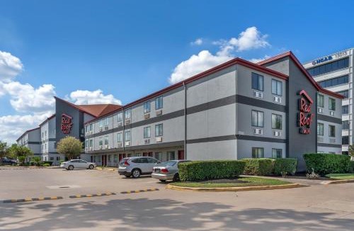 US 290 Hotel | Red Roof Inn Houston Brookhollow