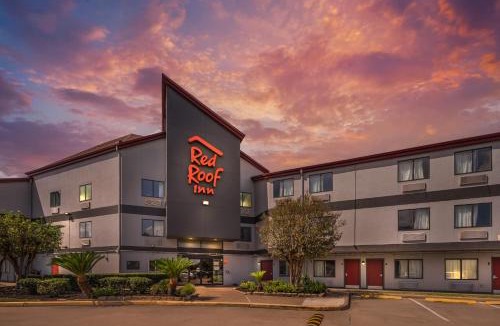 US 290 Hotel | Red Roof Inn Houston Brookhollow