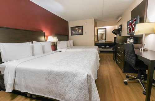 Dublin Hotel | Red Roof Inn PLUS+ Columbus - Dublin