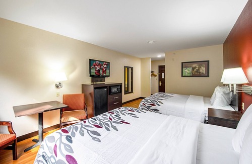 Rio Vista Hotel | Red Roof Inn San Marcos