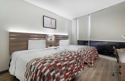 Beaumont Hotel | Red Roof Inn & Suites Beaumont